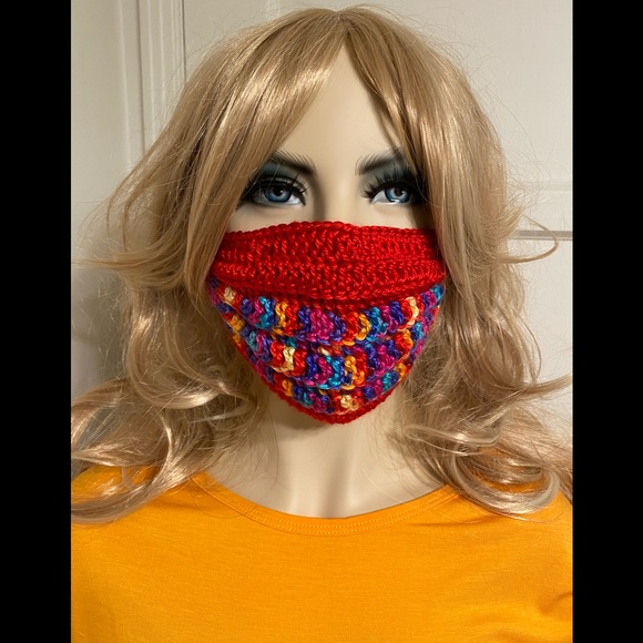 Hand-knitted Face Mask - Picture 11 of 12